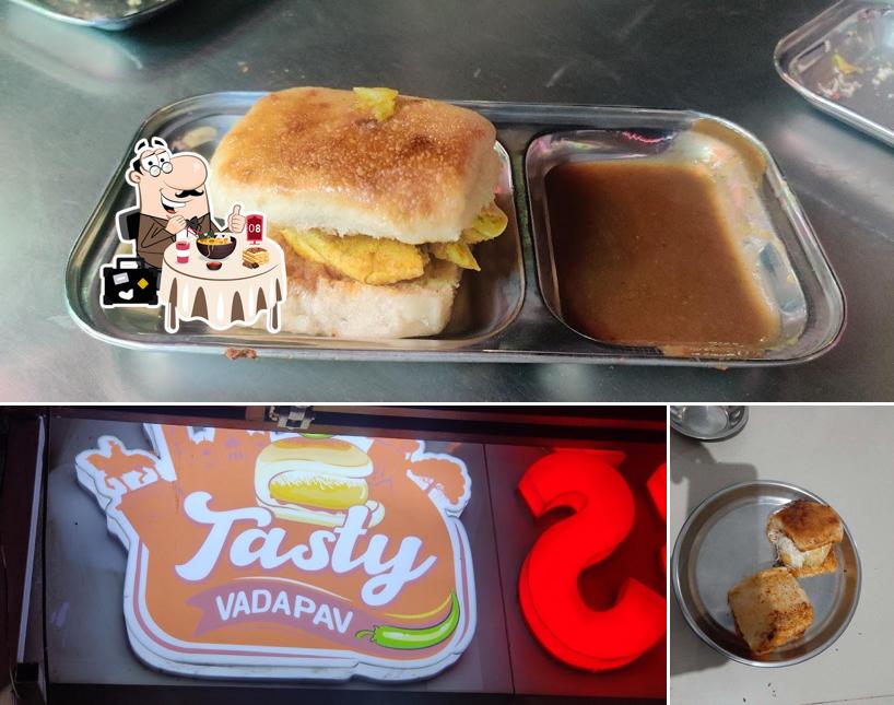 Food at Tasty Vadapav