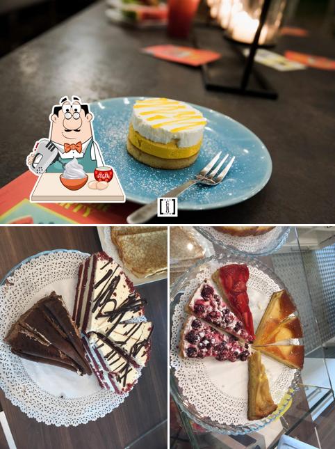 Cubo Caffè e Moda serve un'ampia selezione di dolci