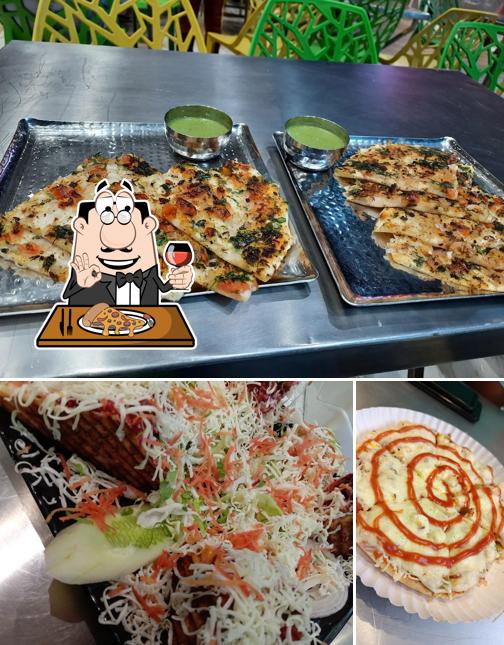 Try out pizza at Vaishali Bhel ️