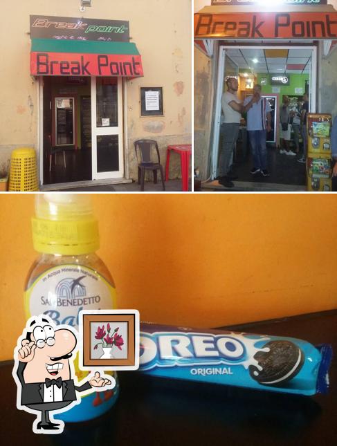 Guarda la immagine che presenta la interni e cibo di Break Point