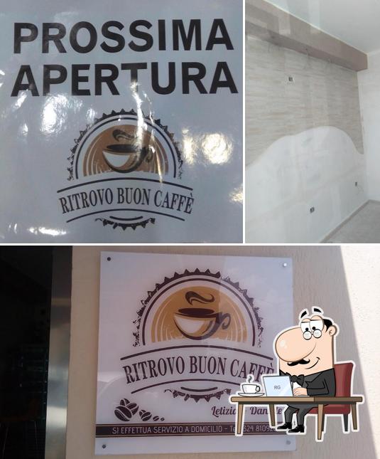 Gli interni di Ritrovo Buon Caffè