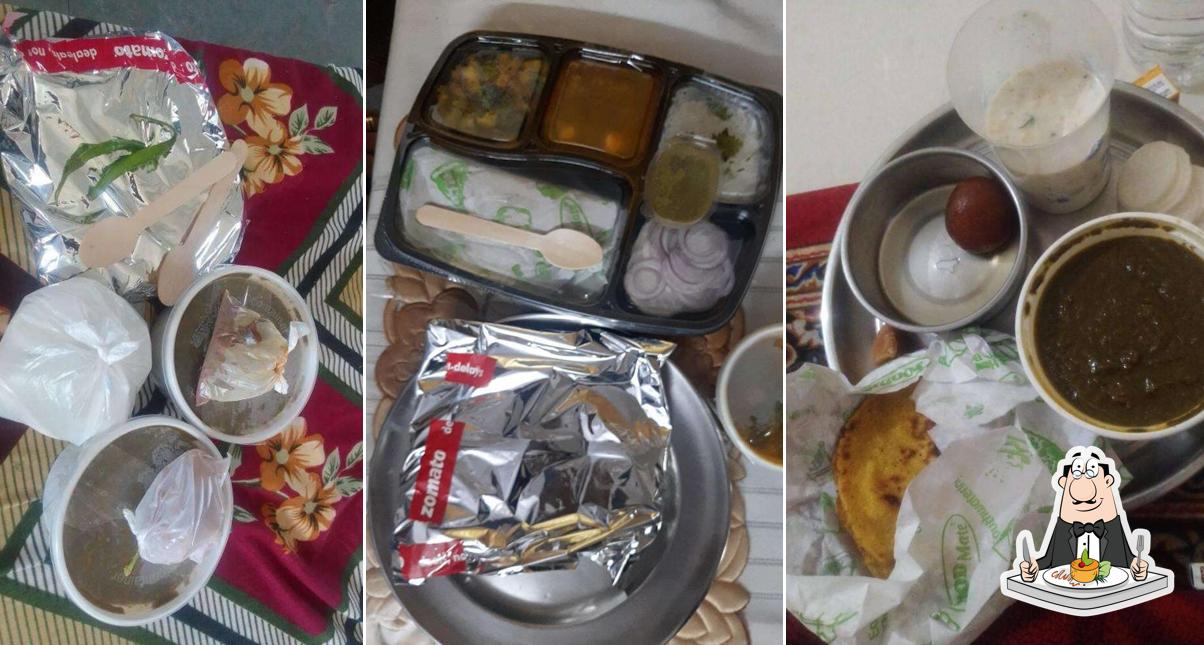 Food at Mere Pind Da Swad