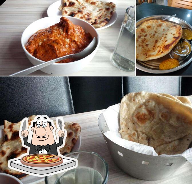 Order pizza at Dalimi Restaurant