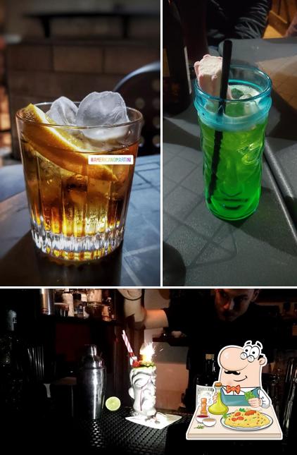 La foto della cibo e bancone da bar di Public Bagheria