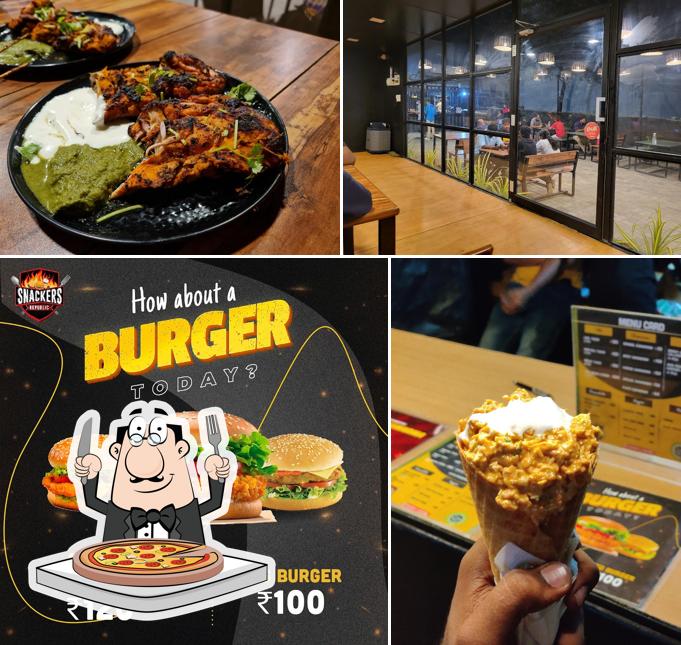 Order pizza at Snackers Republic