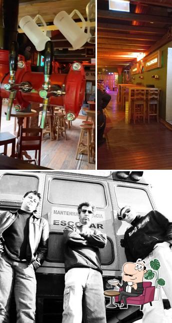 A imagem do O' VALLENGUER PUB’s interior e exterior
