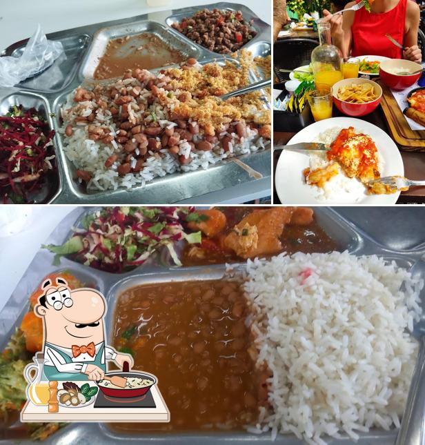 Arroz frito em Restaurante Popular Centro de Betim