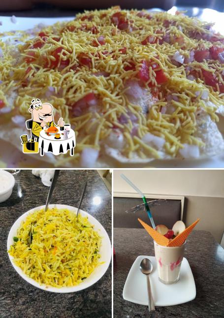 Food at Aahaar Veg Court