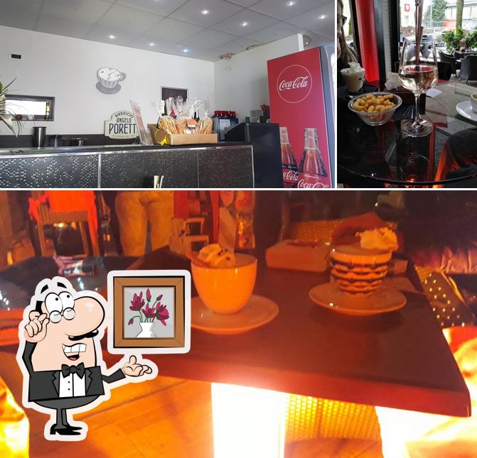 Siediti a un tavolo di cafe Valter