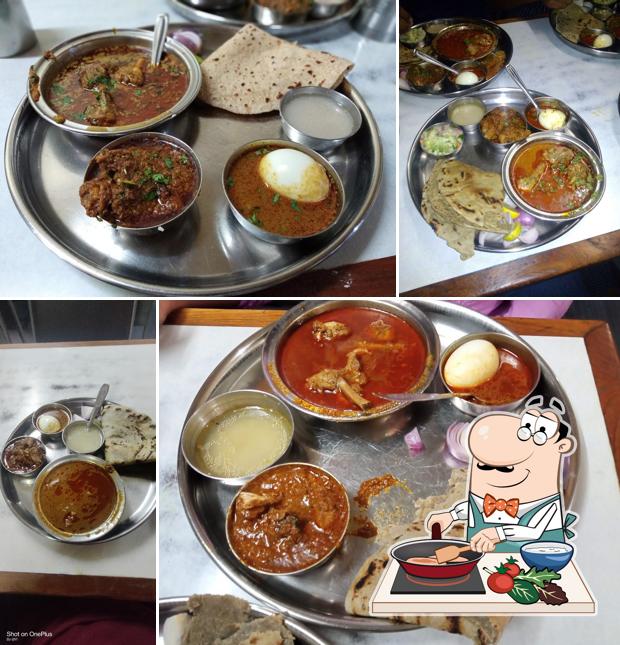 Chicken curry at Hotel Krishna Leela