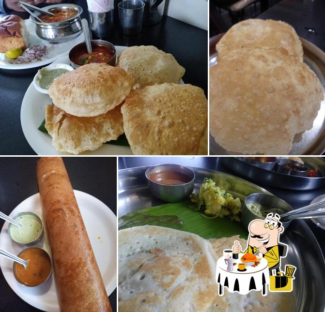 Raghavendra Refreshments & Lunch Home