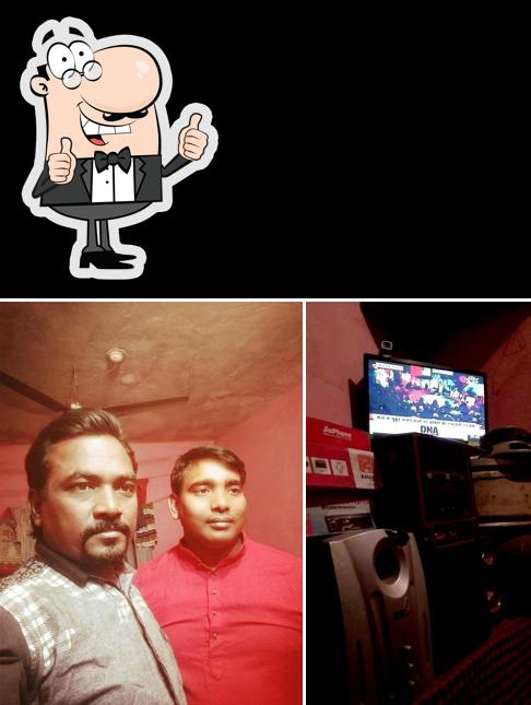 Here's a picture of Fayaz Chicken Centre