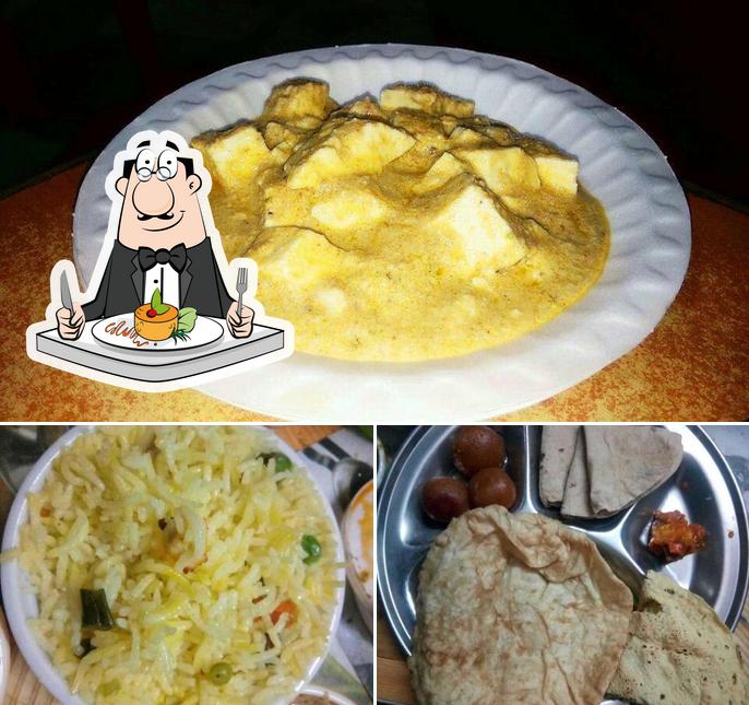 Food at Sai Jalpan Junction Howrah