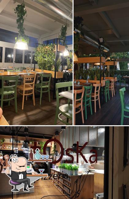 Siediti a un tavolo di tOsKa