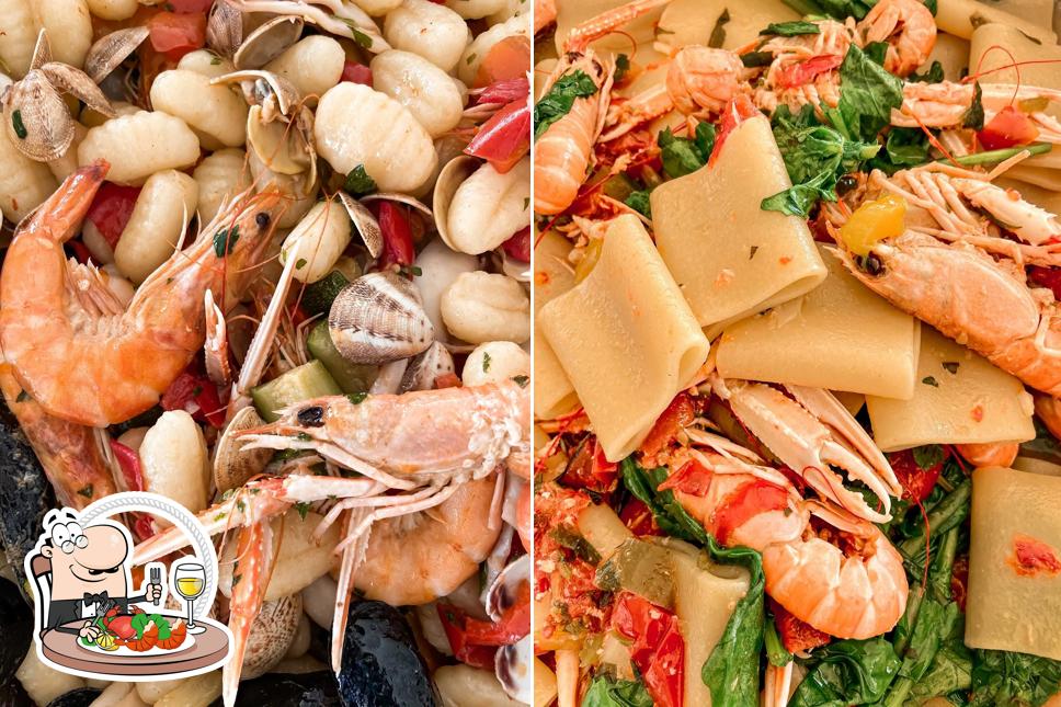 Scegli tra i vari piatti di mare proposti a Lido La Scogliera
