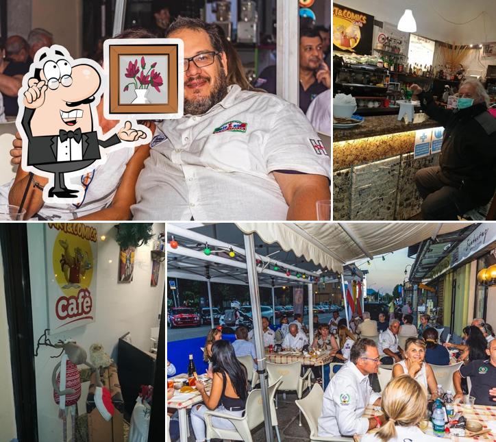 Siediti a un tavolo di ART & COMICS CAFÉ