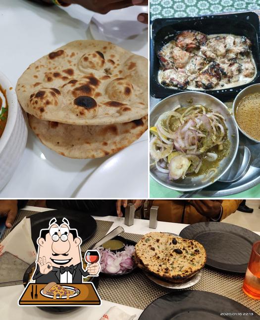 Pick pizza at Billu Tandooria