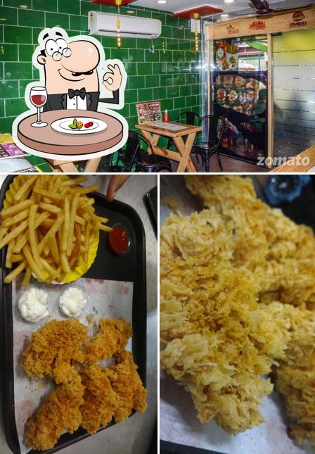 The image of CHUNKIES’s food and interior