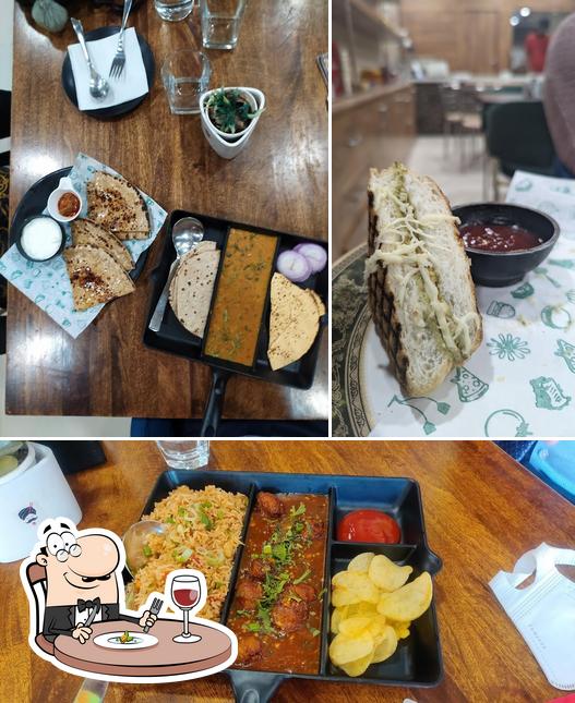 Food at Hindi Chini