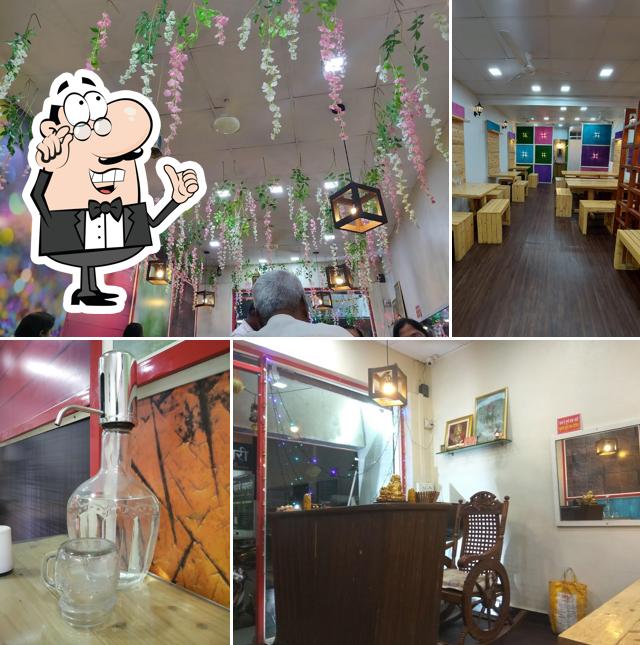 Check out how Parshwa Satwik Thali & Pav Bhaji looks inside