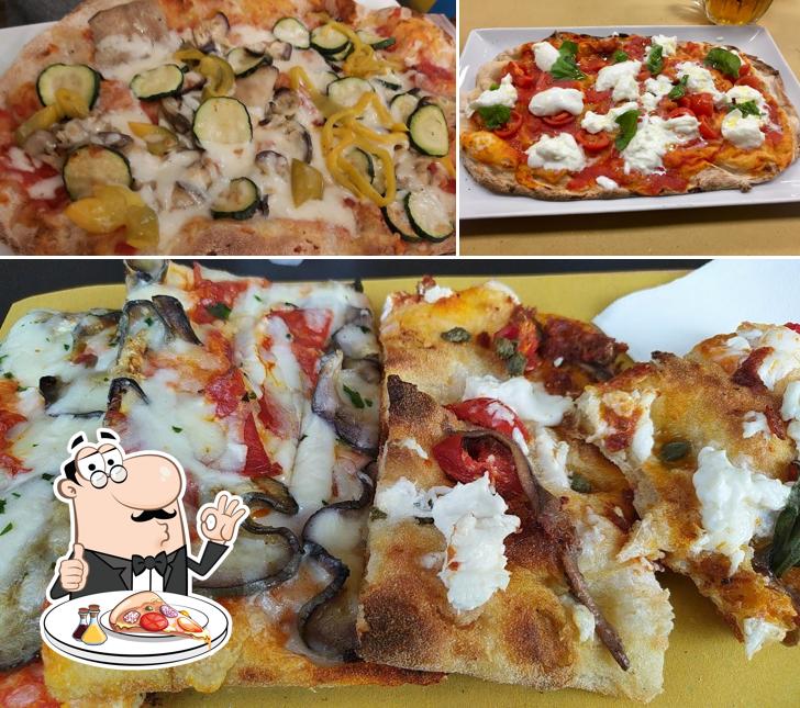 Ordina tra le molte varianti di pizza