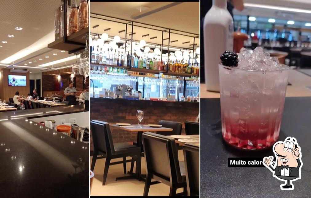 O interior do Brazza Smokehouse