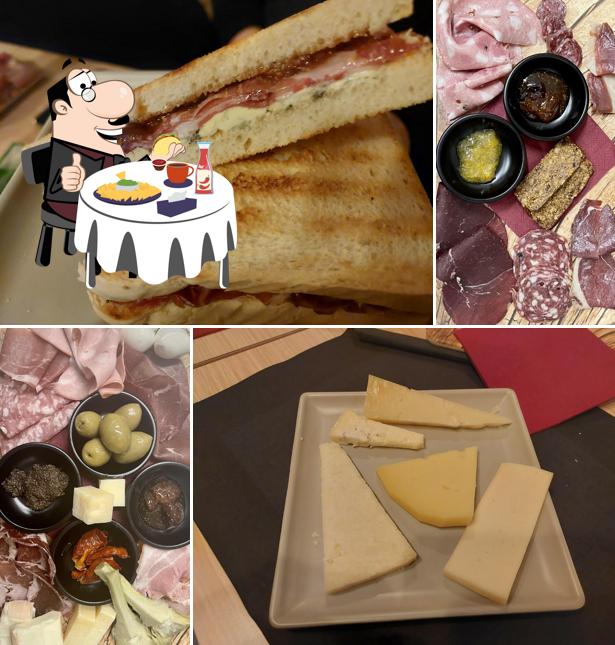 Piatto di formaggi al Ante Lounge