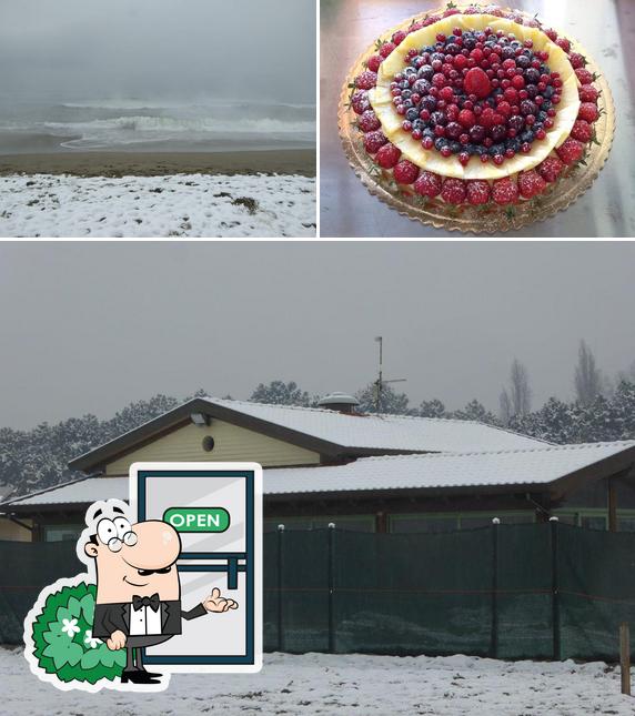 La immagine della esterno e dolce di Bagno Rina
