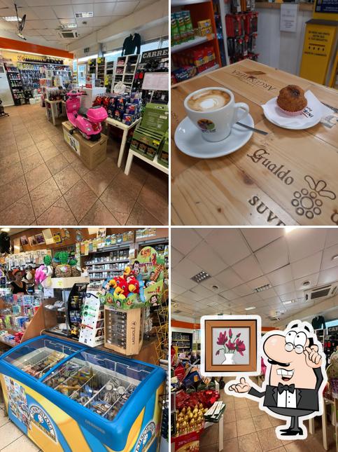 Dai un'occhiata agli interni di ClaCafè