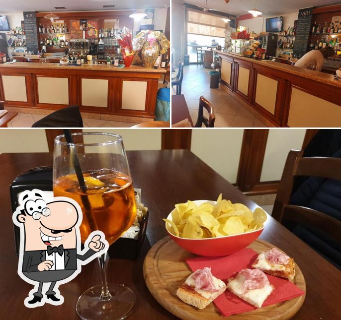 La immagine di interni e birra da El Cantinon