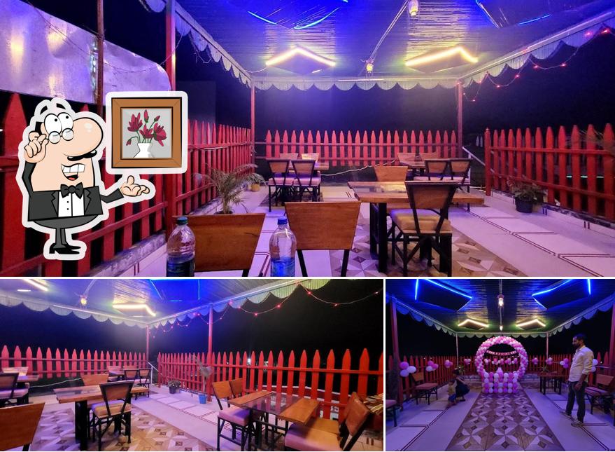 Take a seat at one of the tables at Kartoos 1857