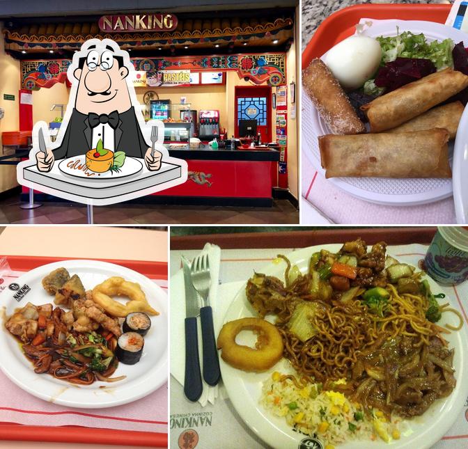 Platos en Restaurante Nanking