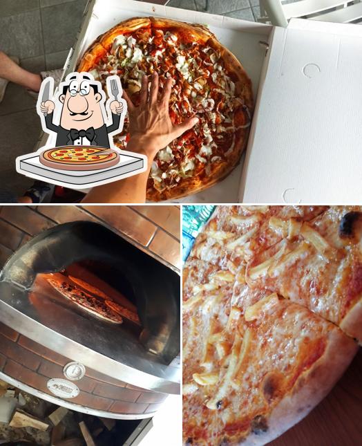 Ordina una pizza a Pizzeria Oasi