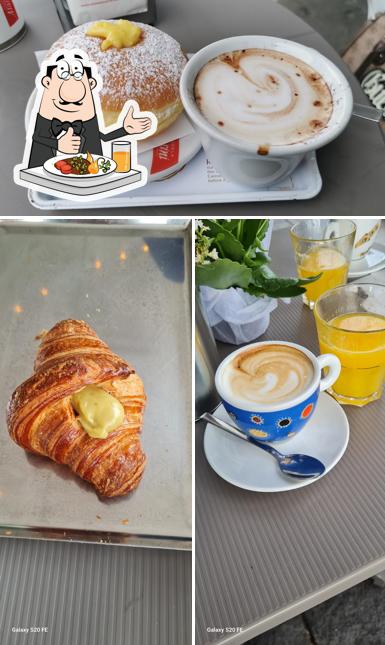 La foto della cibo e bevanda di Arte Pasticceria