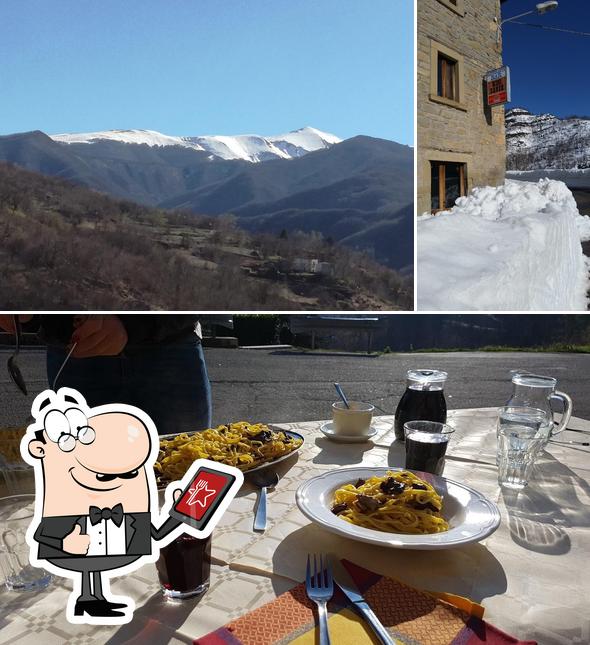 Tra le varie cose da Locanda del Montecalvo si possono trovare la esterno e interni