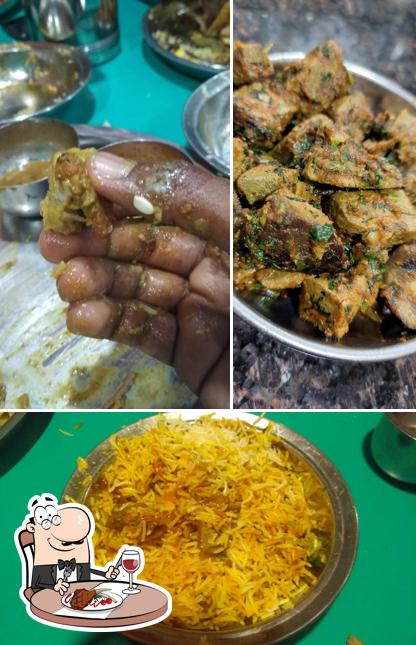 Pick meat dishes at Kranti Bhojanalay
