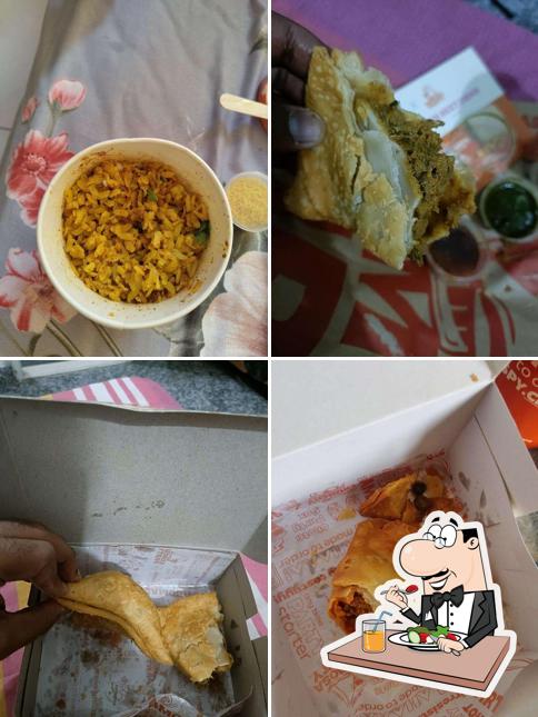 Food at Samosa Party HSR Layout Sector 3