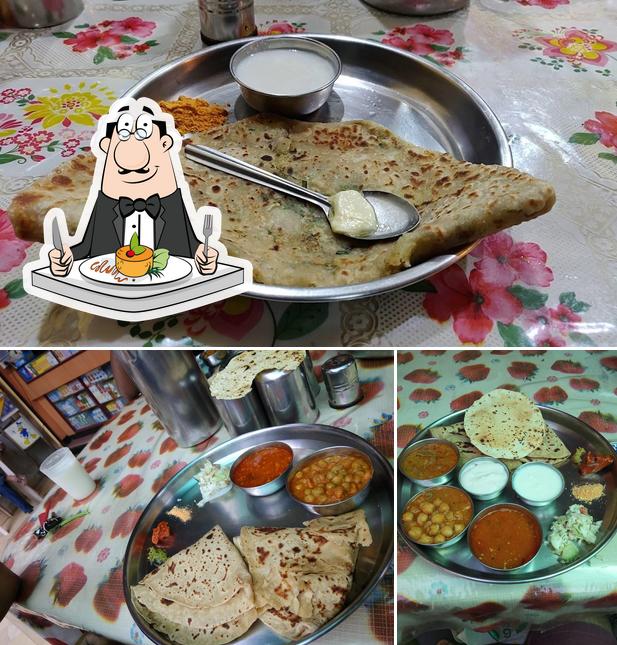 Food at Swaad Bhojanalay