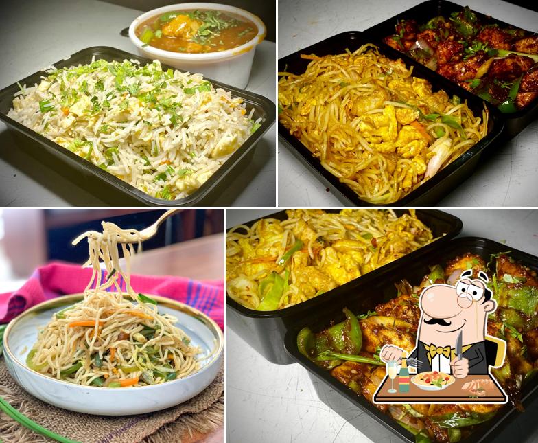 Pad thai at The Big Noodles