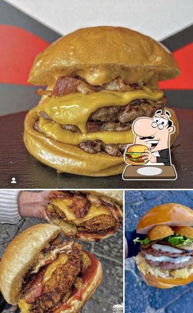 Uosm e Vasm. Take Away propone un'ampia gamma di opzioni per gli amanti dell'hamburger