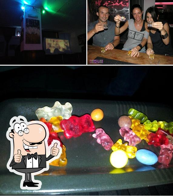 Vedi questa immagine di Candy Bar