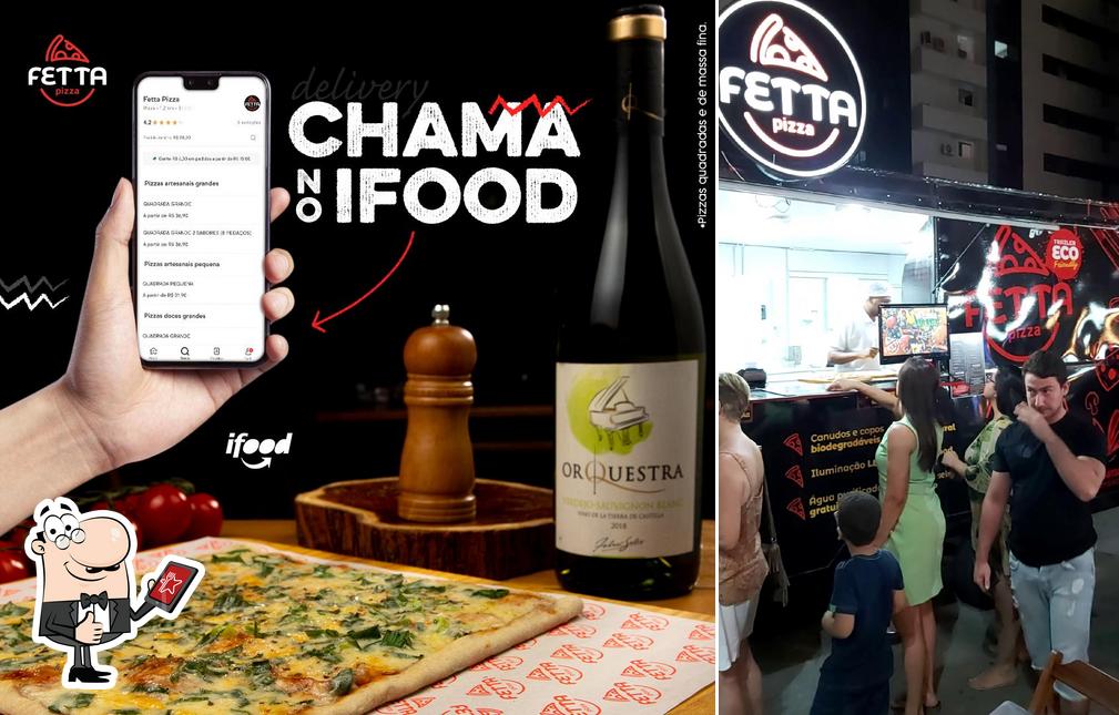 See this picture of Fetta Pizza