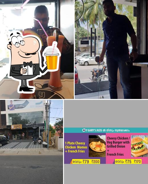 Enjoy a beverage at Juzu