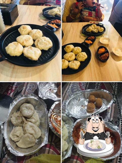 Dumplings at Daji Momos