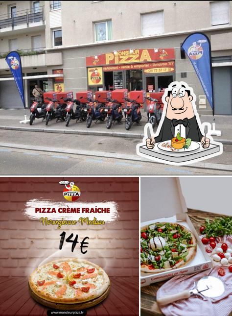 La photo de la nourriture et extérieur concernant Monsieur Pizza