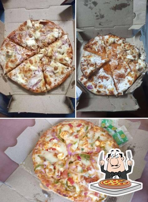 At Pizzallo Hot, you can enjoy pizza