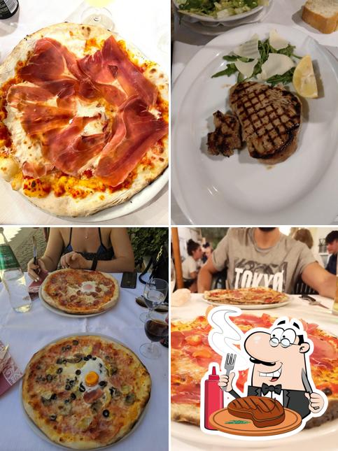 Prenditi i un pasto a base di carne a Ristorante Pizzeria Trocadero