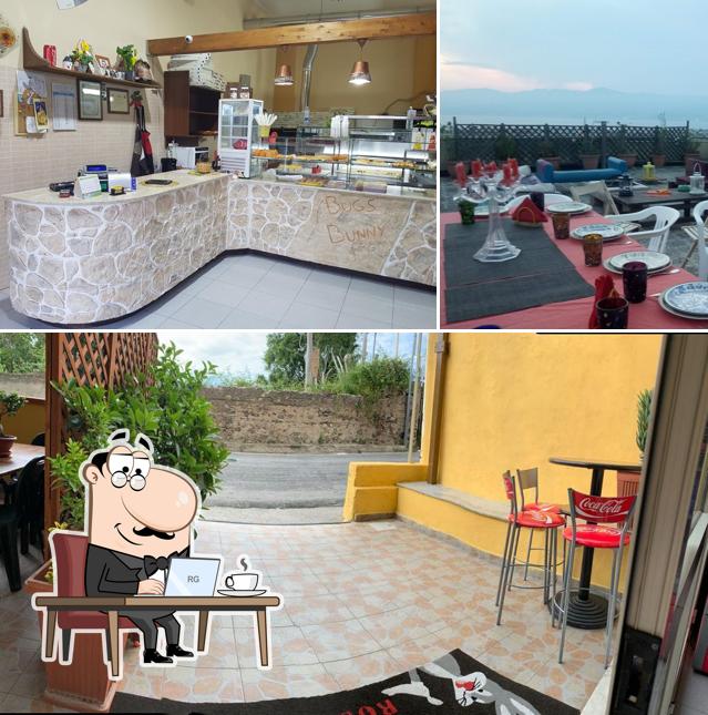 Gli interni di Bugs Bunny Pizzeria Rosticceria