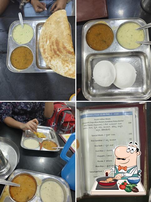 Chicken curry at Kasturi bhavan