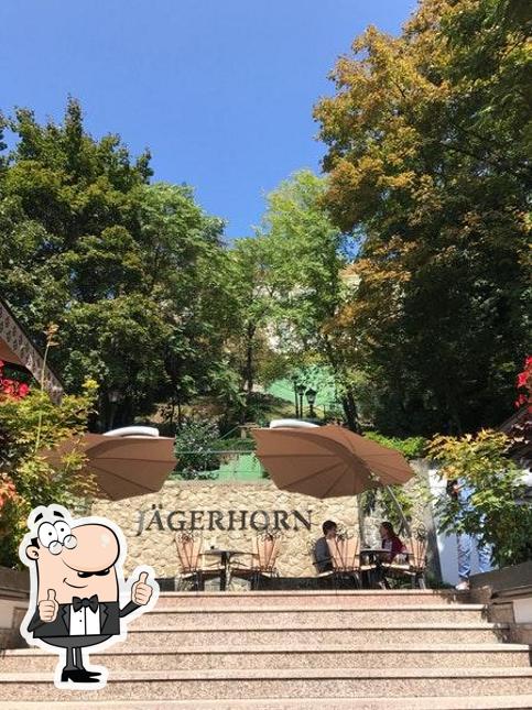 Vedi questa foto di Cafe Jagerhorn